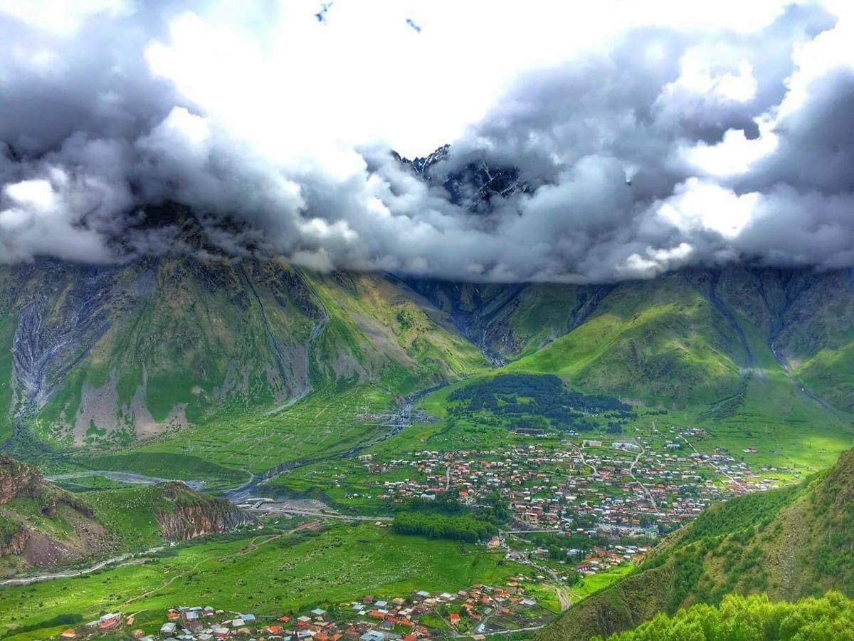 Kazbek View Hostel Kazbegi Exterior foto